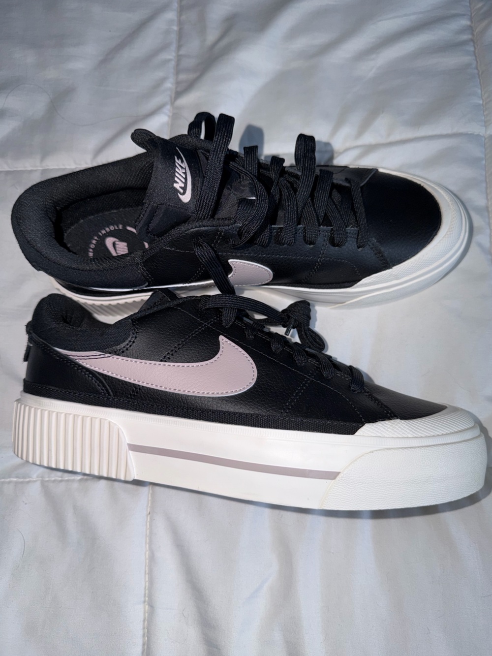 Nike Women's Court Legacy Lift - 10